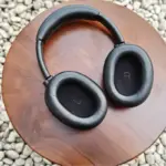 Apakah Headphone Bluetooth Berbahaya bagi Otak? Ini Fakta Ilmiahnya