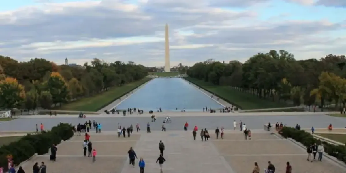 Trump Bikin Proyek Baru Lagi: Renovasi "kolam Kotor" Di Washington Dc