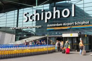 Bandara Schiphol Amsterdam Beri Diskon 10 Persen untuk Maskapai, Atasi Harga Bahan Bakar Mahal?