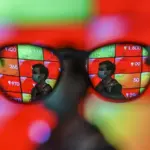 IHSG Turun ke 7.594, Asing Justru Borong BREN, SSMS hingga TLKM