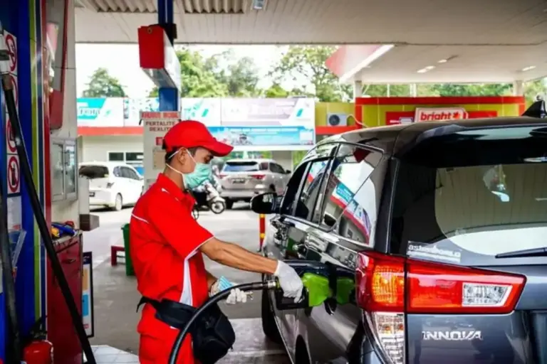 Apakah Mobil Diesel Modern Boleh Pakai Solar Biasa? Ini Penjelasannya