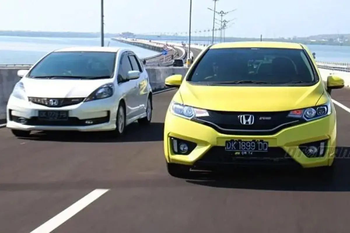 Cara Mengoptimalkan Tenaga Mobil Matik Saat Menyalip Di Jalan Raya
