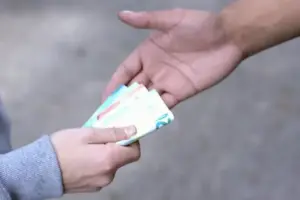 Modus Pemerasan “Kaki Terlindas” di Bekasi Viral, Pengendara Diminta Rp 1 Juta