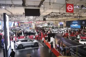 Penjualan Mobil Diperkirakan Stagnan, Industri Tunggu Momentum Baru