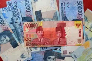 Rupiah Sentuh Rp 17.300, Anggota DPR Dorong Penguatan Investor Domestik
