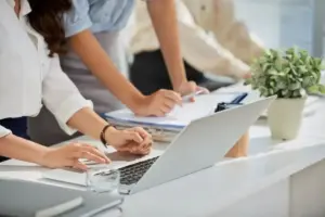 Mengenal “Karoshi”, Kematian akibat Kerja Berlebihan, Fenomena di Jepang yang Kini Jadi Krisis Global
