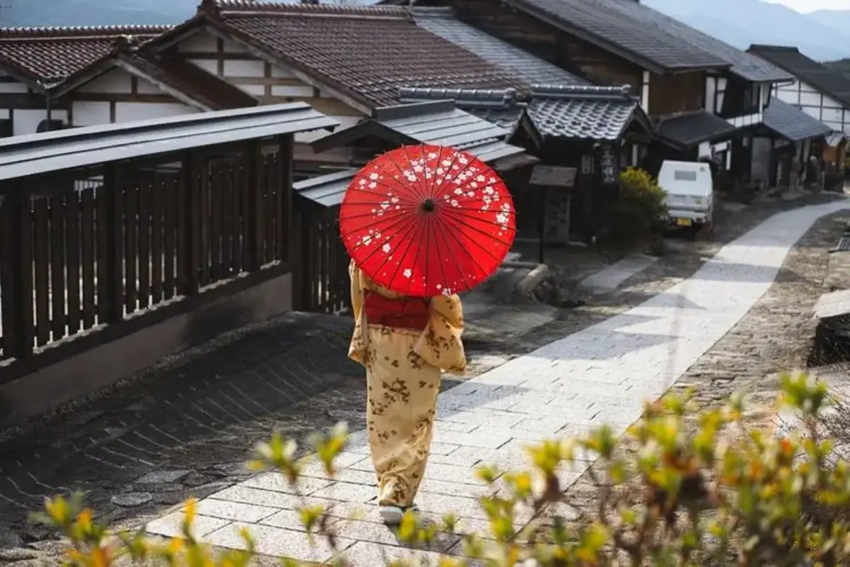 Penerbangan Dan Permintaan Pariwisata China Jepang Turun, Apa Sebabnya?