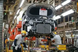 Tekanan Rupiah ke Industri Otomotif: Astra Soroti Kenaikan Biaya Produksi