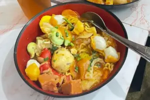 Resep Seblak Kuah Pedas, Jajanan Bandung yang Mudah Dibuat