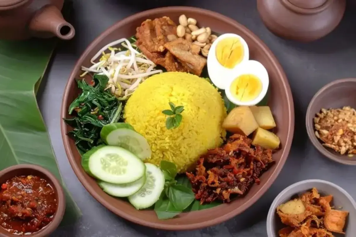 Resep Nasi Kuning Wangi Dan Tidak Cepat Basi, Simak Cara Lengkapnya!