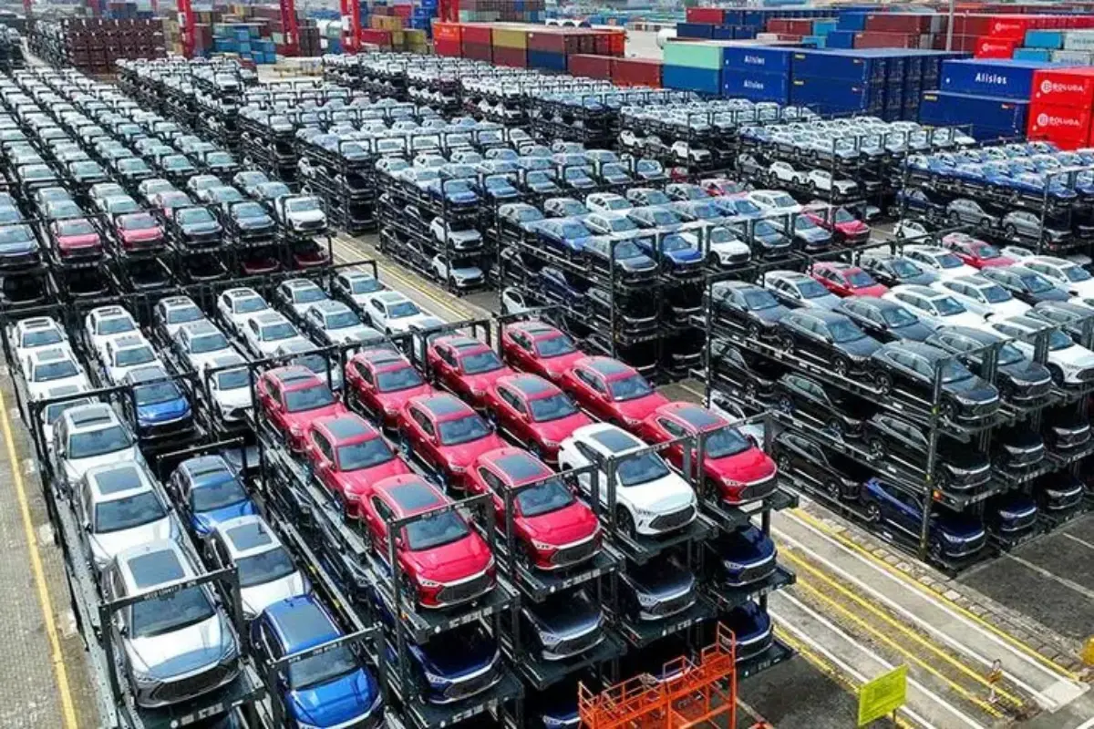 Salah Kaprah Pajak Mobil Motor Listrik