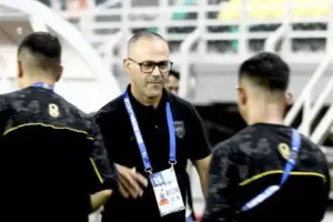 Pelatih Borneo FC Soroti Wasit di Akhir Musim Super League