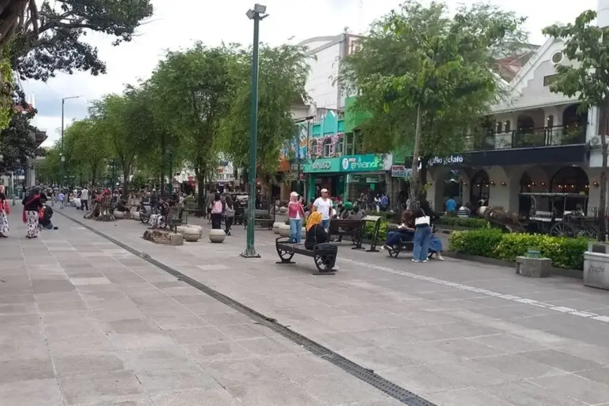 Pemkot Yogyakarta Larang Tukang Pijat di Malioboro: Ada yang Kerokan, Tak Elok Dilihat