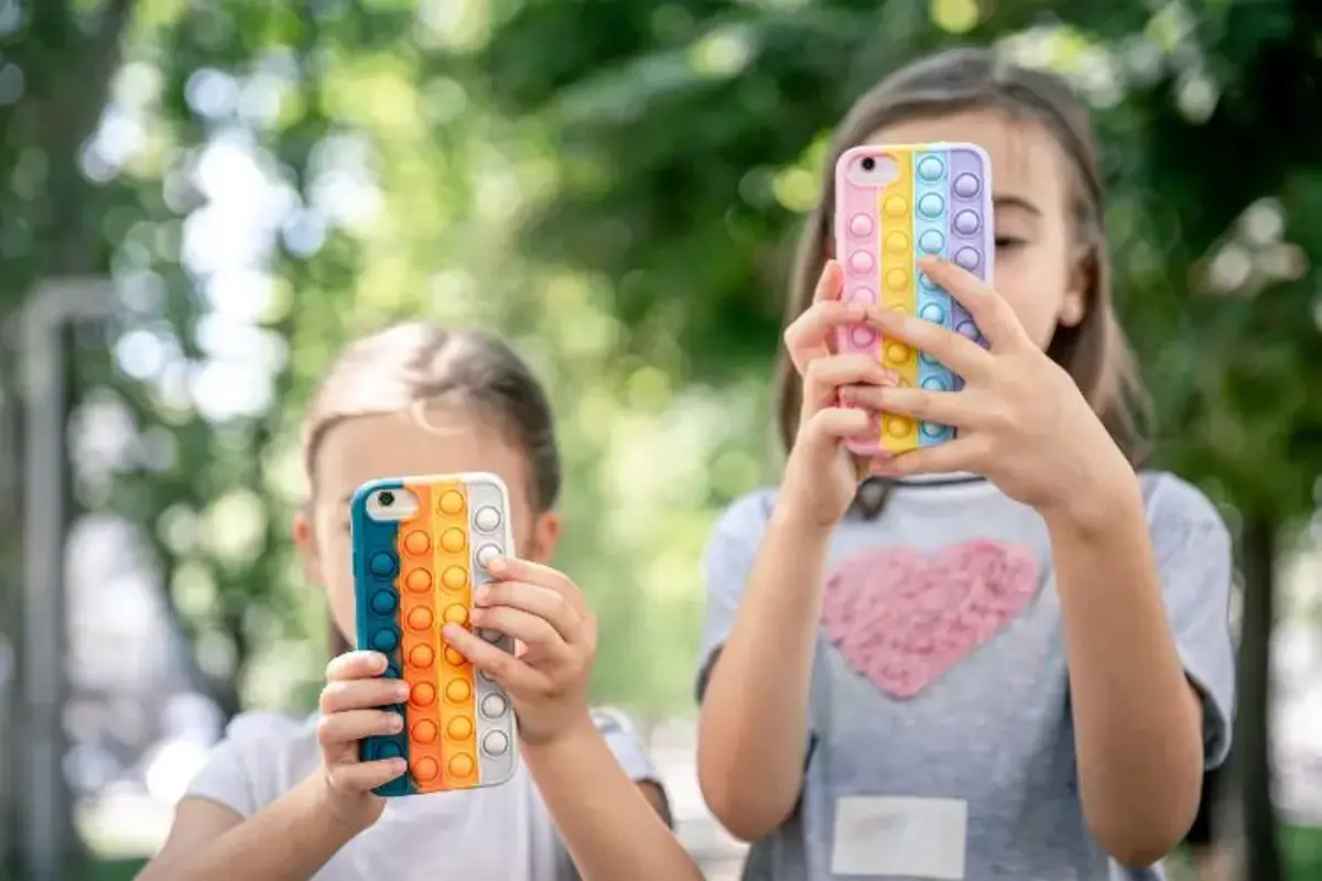 Anak Anak Di Panggung Digital: Antara Ekspresi Dan Eksploitasi