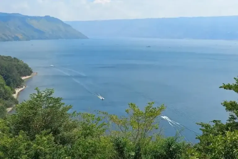 Muka Air Danau Toba Susut 1,6 Meter, Ahli IPB Ingatkan Risiko Kematian Massal Ikan
