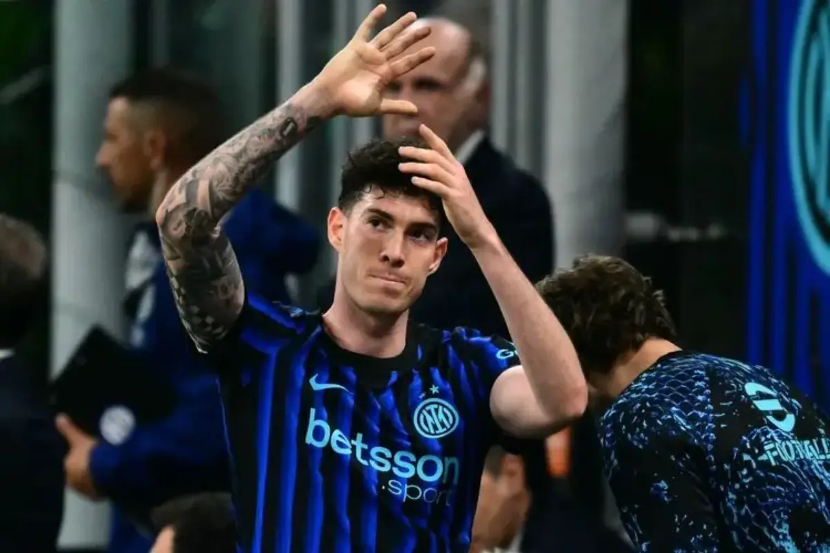 Bek Muda Real Sociedad Jadi Opsi Barcelona Jika Gagal Beli Bastoni