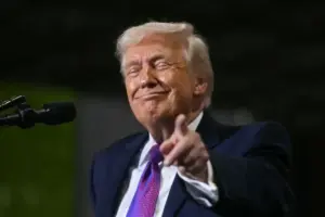 Trump Ejek Iran Kehabisan Uang, Sebut Teheran Rugi Rp 8,6 Triliun Sehari Imbas Blokade