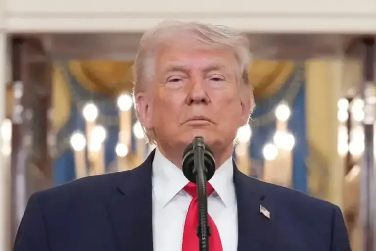 Mantan Petugas CIA Sebut Trump Ingin Gunakan Kode Nuklir dalam Konflik dengan Iran