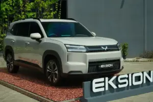 Wuling Eksion Lawan BYD M6: Komparasi Mobil Listrik 7-Seater