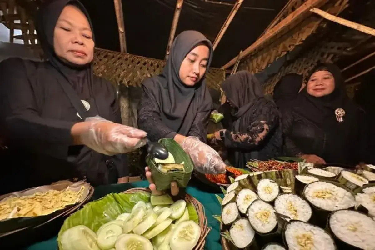 Festival Janda Reni, Meresapi Filosofi Sego Lemeng Dan Kopi Uthek