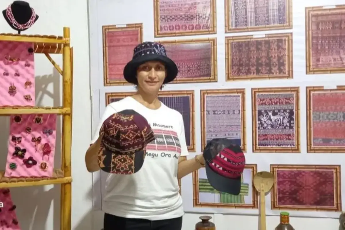 Perjuangan Sonya Da Gama, Rintis Usaha Tenun Ikat Hingga Dipasarkan Keluar NTT