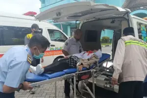 Tiba di Asrama Haji, Dua Jemaah Haji Kloter 1 Asal Lombok Timur Dirujuk ke RS