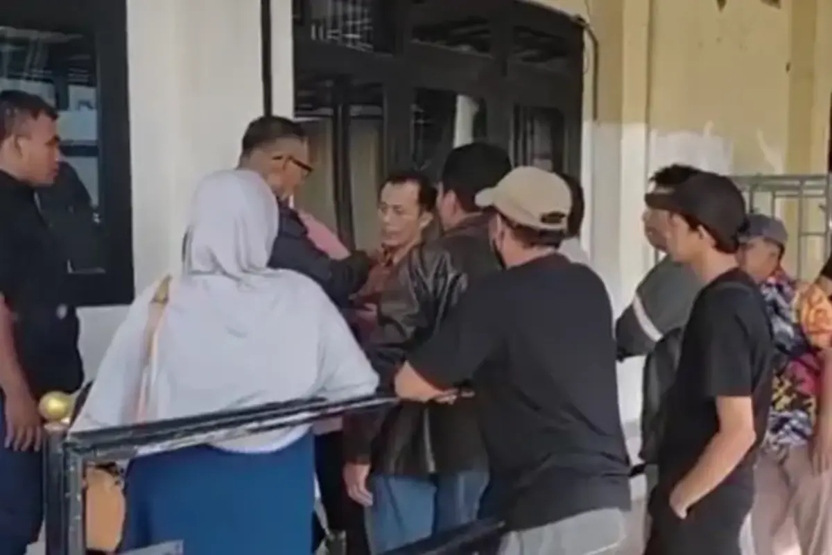 Ratusan Warga Nganjuk Diduga Tertipu Investasi Bodong Berbasis Aplikasi