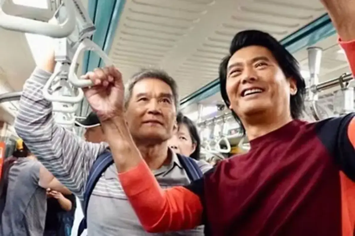 Kekayaan Rp 2 Triliun, Aktor God Of Gamblers Chow Yun Fat Tetap Setia Naik Transportasi Umum