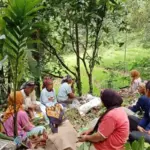 Perempuan Jadi Garda Depan Aksi Iklim di Sumbar, dari Dapur hingga Patroli Hutan