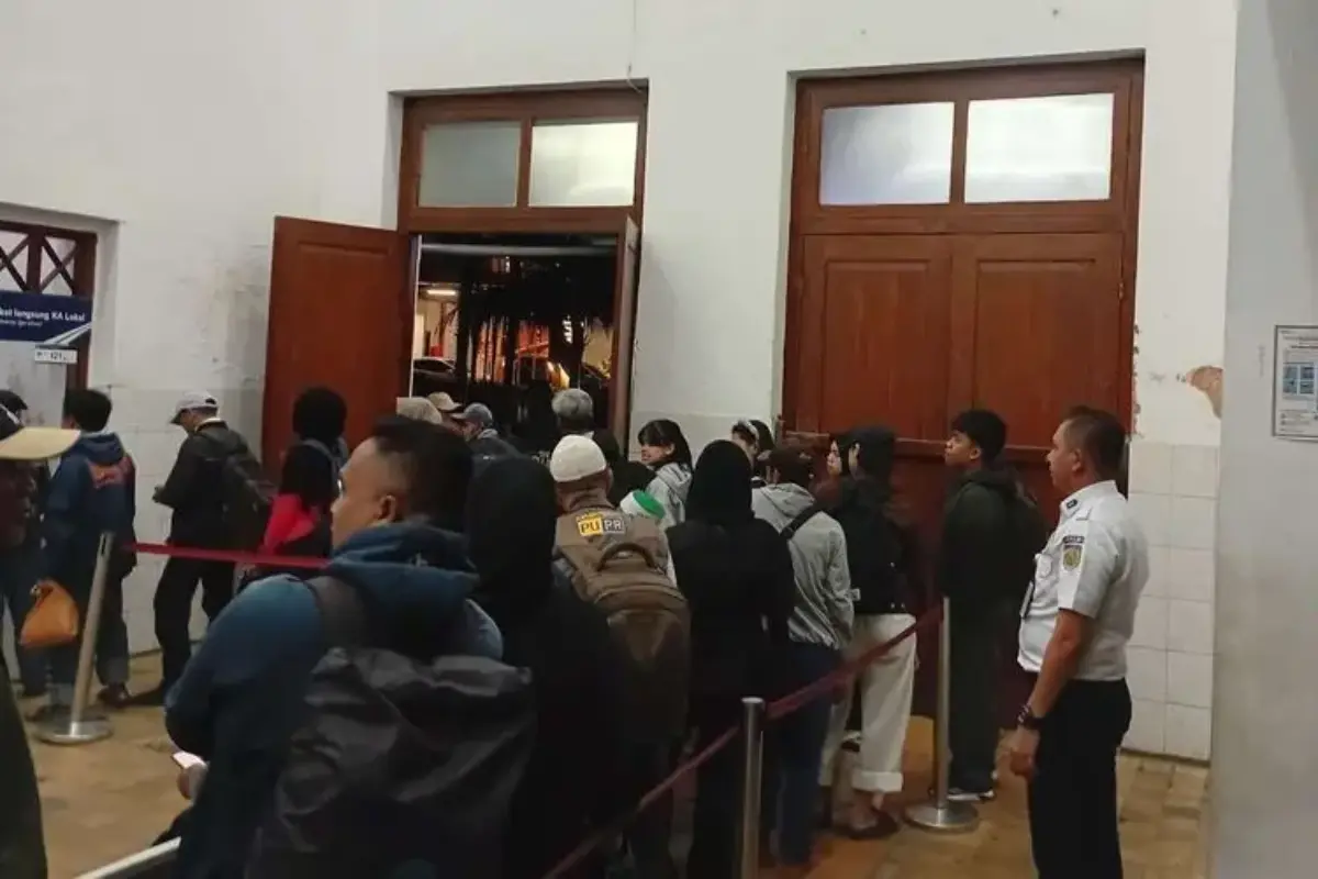 Jalur Rel Kembali Tergerus, Perjalanan KA Siliwangi Cianjur-Sukabumi Dibatalkan