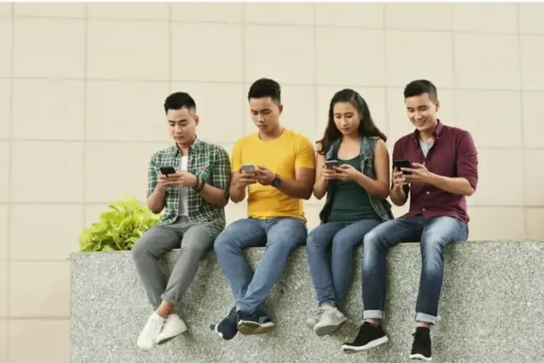 100 Bahasa Gaul Gen Z Viral yang Sering Muncul di FYP dan Artinya
