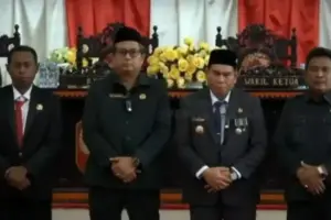 Bupati Samaun Dahlan Serahkan LKPJ 2025 kepada DPRD Fakfak