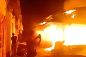 Kebakaran Pasar Baru Tuban Hanguskan 41 Kios Pedagang