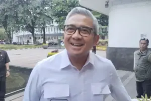 Farhan dan Dedi Mulyadi Percepat Benahi Bandung: Tangani 181 Titik, Tambah Petugas Kebersihan