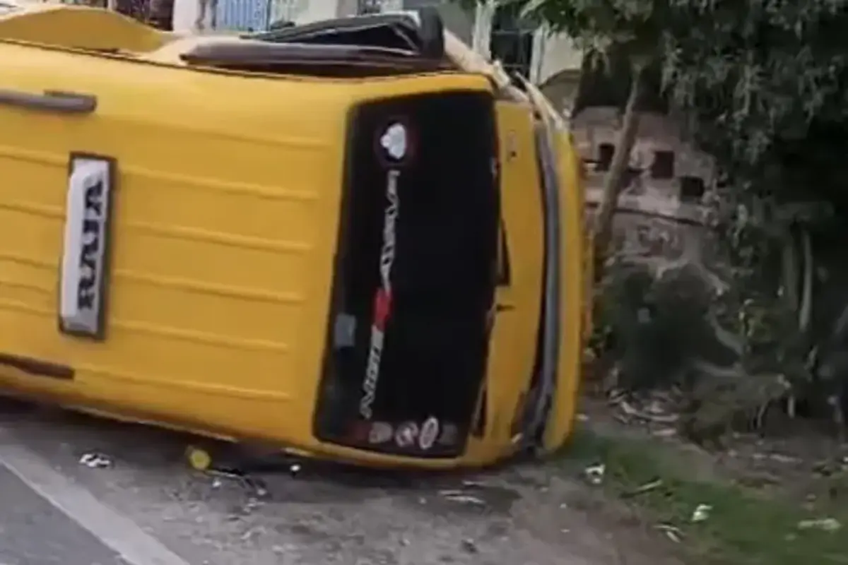 Truk Tangki Seruduk Angkot di Jalan Raya Bandung-Cianjur, Sejumlah Pelajar Terluka