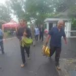 Berharap Pabrik Gula Beroperasi Lagi, Petani Tebu Blora Temui Jokowi dan Bawa Tiga Tandan Pisang Tanduk