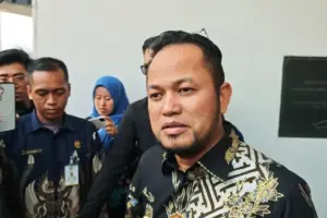 Sempat Bungkam, Gubernur Kaltim Rudy Mas’ud Janjikan Pertemuan Bahas Demo 21 April