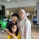 Tunggu Anak Selama UTBK 2026, Orangtua Tak Henti Doa dan Ikut Cemas