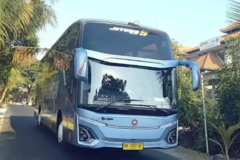 Sensasi Perjalanan Darat Klaten-Denpasar Bersama PO Mansion