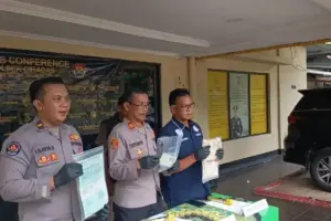 Sopir Angkot Pecahkan Kaca Mobil Lain di Jaktim, Polisi Dorong Restorative Justice