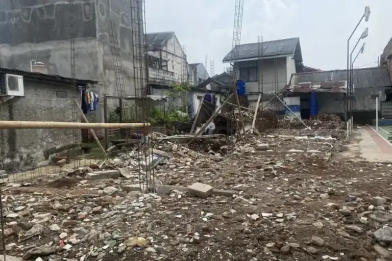 Proyek Jalan Tembus Pasar Minggu Dilanjutkan, Warga Diminta Bongkar Rumah Sendiri