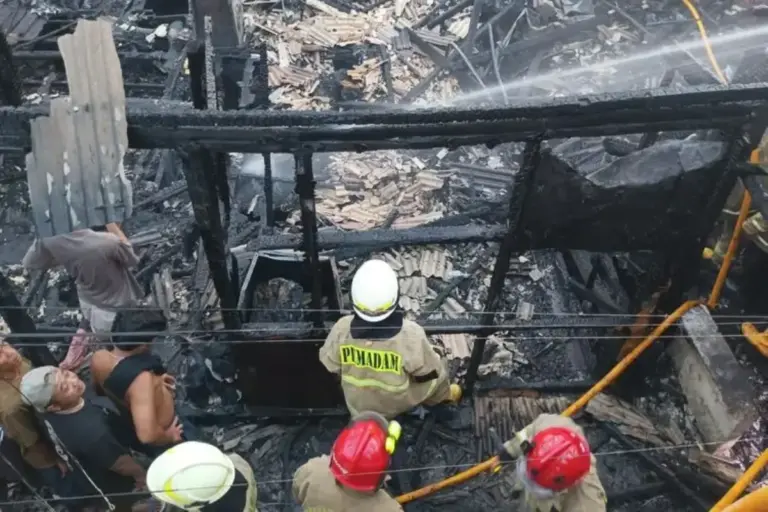 4 Rumah di Penjaringan Jakut Kebakaran, Diduga akibat Korsleting