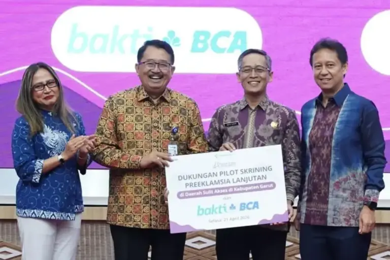 Cegah Stunting, BCA Beri Bantuan Alat Deteksi Dini Preeklamsia
