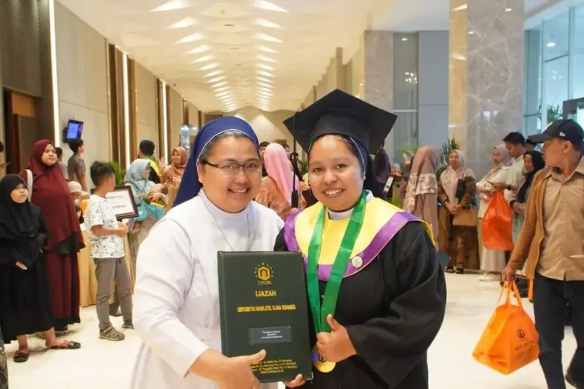 Kisah Suster Yustina, Biarawati Ntt Yang Lulus Dari Kampus Nahdlatul Ulama