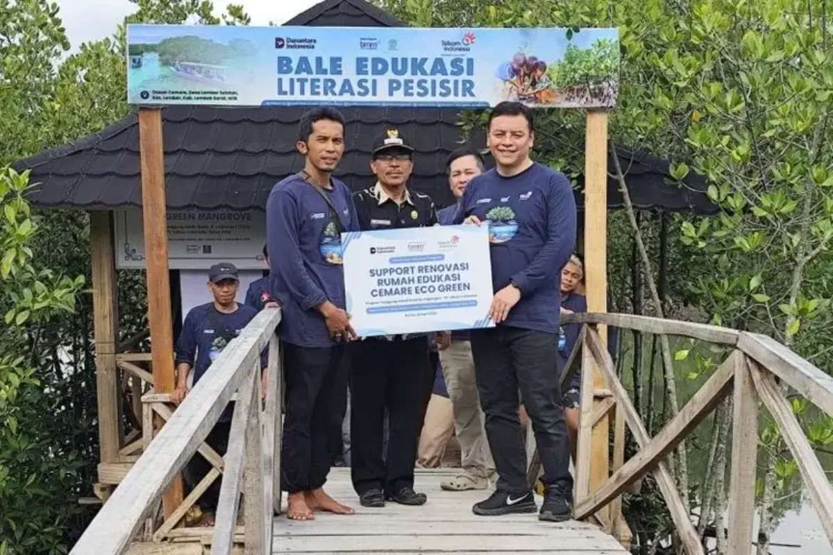 Peringati Hari Bumi 2026, Telkom Perkuat Transformasi Hijau Lewat Konservasi Pesisir