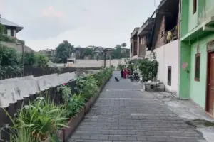 Jalan Kaki di Bekas Kawasan Kumuh Mrican Sleman, AHY Sebut Bisa Jadi Percontohan Penataan Kota-kota Lain