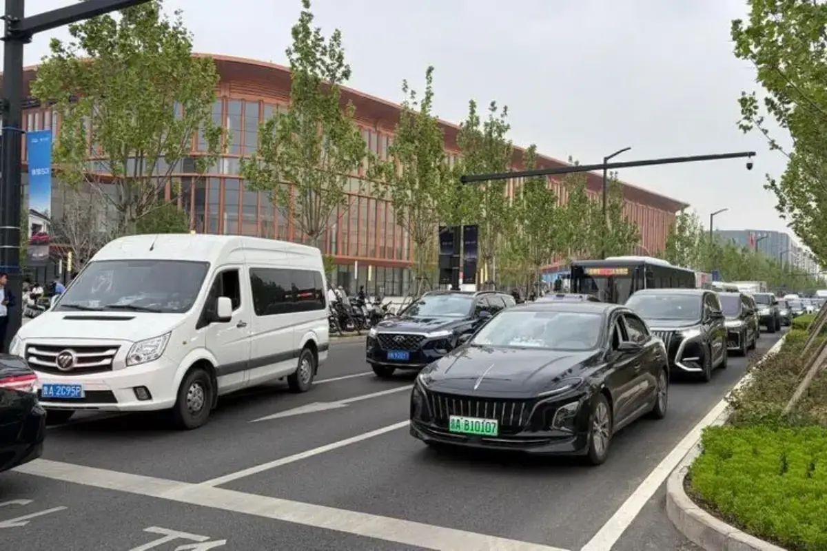 Ev Kian Ramai Di Beijing, Namun Langit Biru Masih Jadi Tantangan