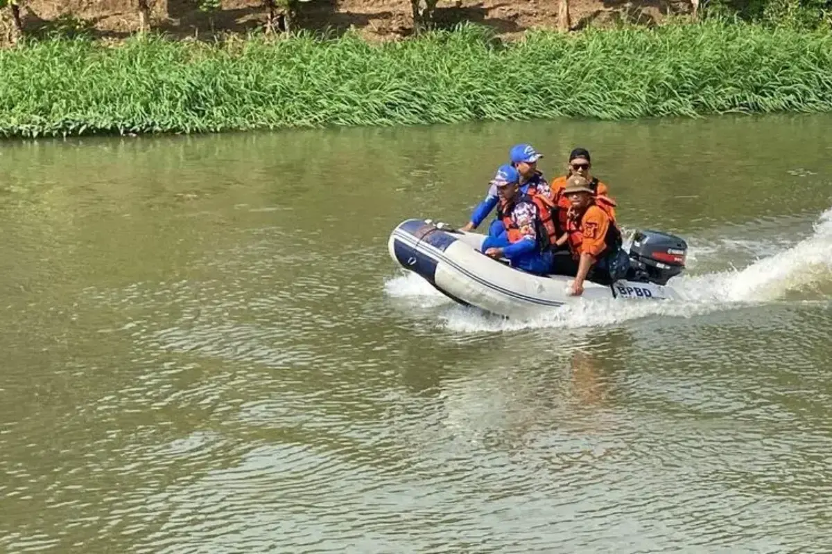 Pencuri Motor Di Karawang Ceburkan Diri Ke Irigasi, Kini Masih Dicari