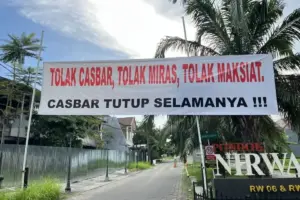 Protes Warga Pondok Nirwana: Izin Bar tapi Praktik “Night Club”, Tutup Permanen Casbar!