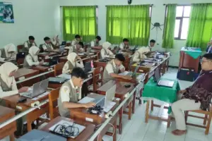 Tinggalkan Tradisi Wisuda, MTsN 1 Trenggalek Pilih Konsep Perpisahan Sederhana